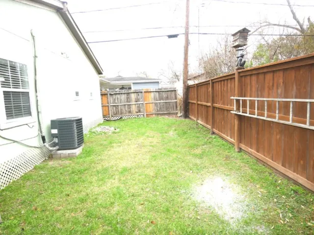 $1,500 | 6735 Narcissus Street, Unit A, Houston, TX 77087