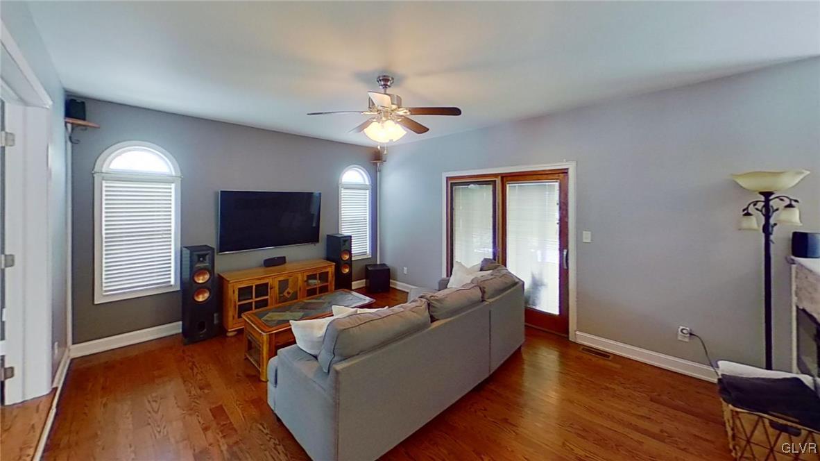 2541 Somerset Road Whitehall, PA 18052 - Photo 16 of 50 Gallery Image 16