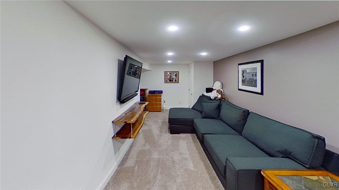 2541 Somerset Road Whitehall, PA 18052 - Photo 39 of 50 Gallery Image 39
