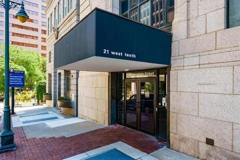$410,000 | 21 West 10th Street, Unit 9C, Kansas City, MO 64105