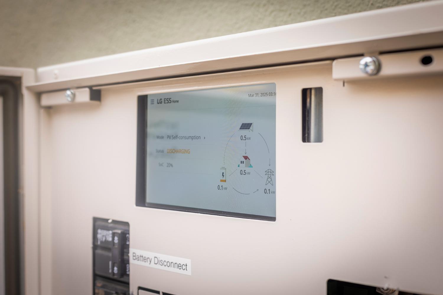 302 Bald Street Ojai, CA 93023 - Photo 37 of 38 a picture of a bathroom