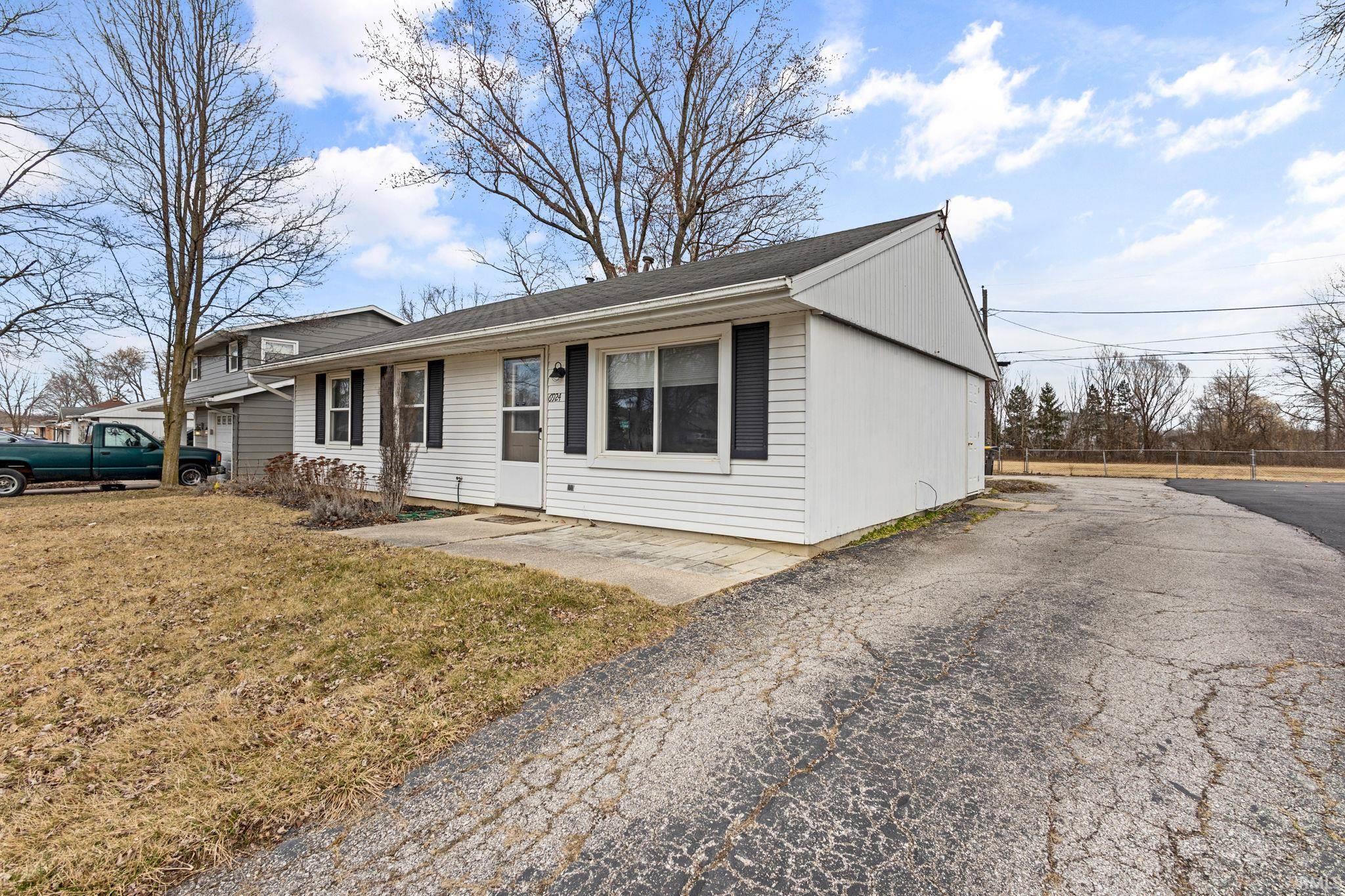 6924 Raintree Road Fort Wayne, IN 46825 - Photo 20 of 27 Gallery Image 20