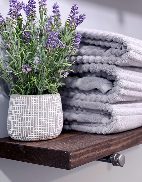 7 Lorraine Terrace Marblehead, MA 01945 - Photo 15 of 27