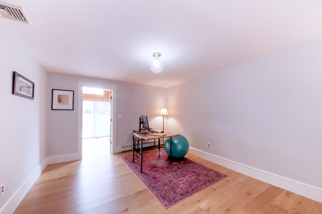 7 Lorraine Terrace Marblehead, MA 01945 - Photo 19 of 27