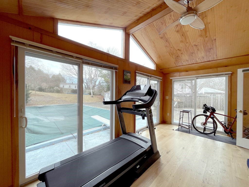 7 Lorraine Terrace Marblehead, MA 01945 - Photo 22 of 27