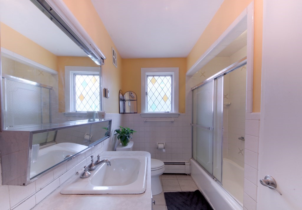 7 Lorraine Terrace Marblehead, MA 01945 - Photo 23 of 27