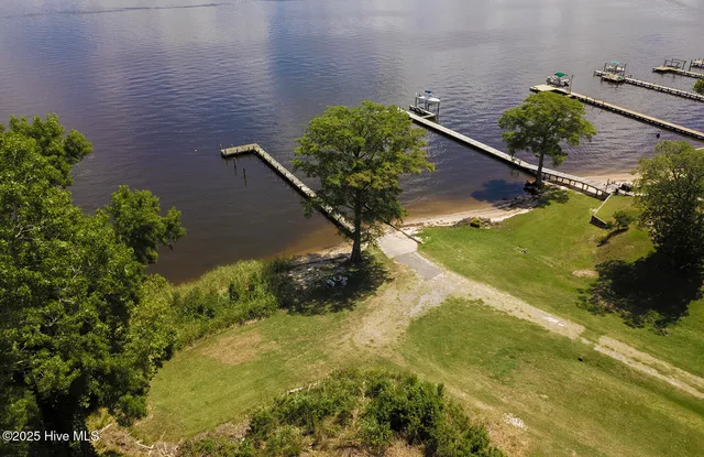 $223,400 | Sr #1123 Sr Road, Chocowinity, NC 27817