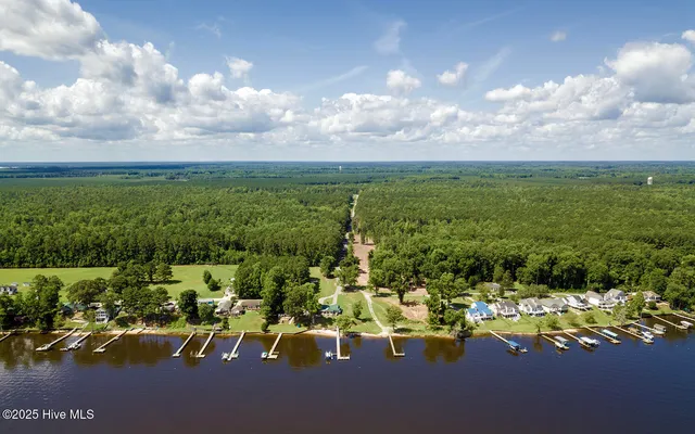 $223,400 | Sr #1123 Sr Road, Chocowinity, NC 27817