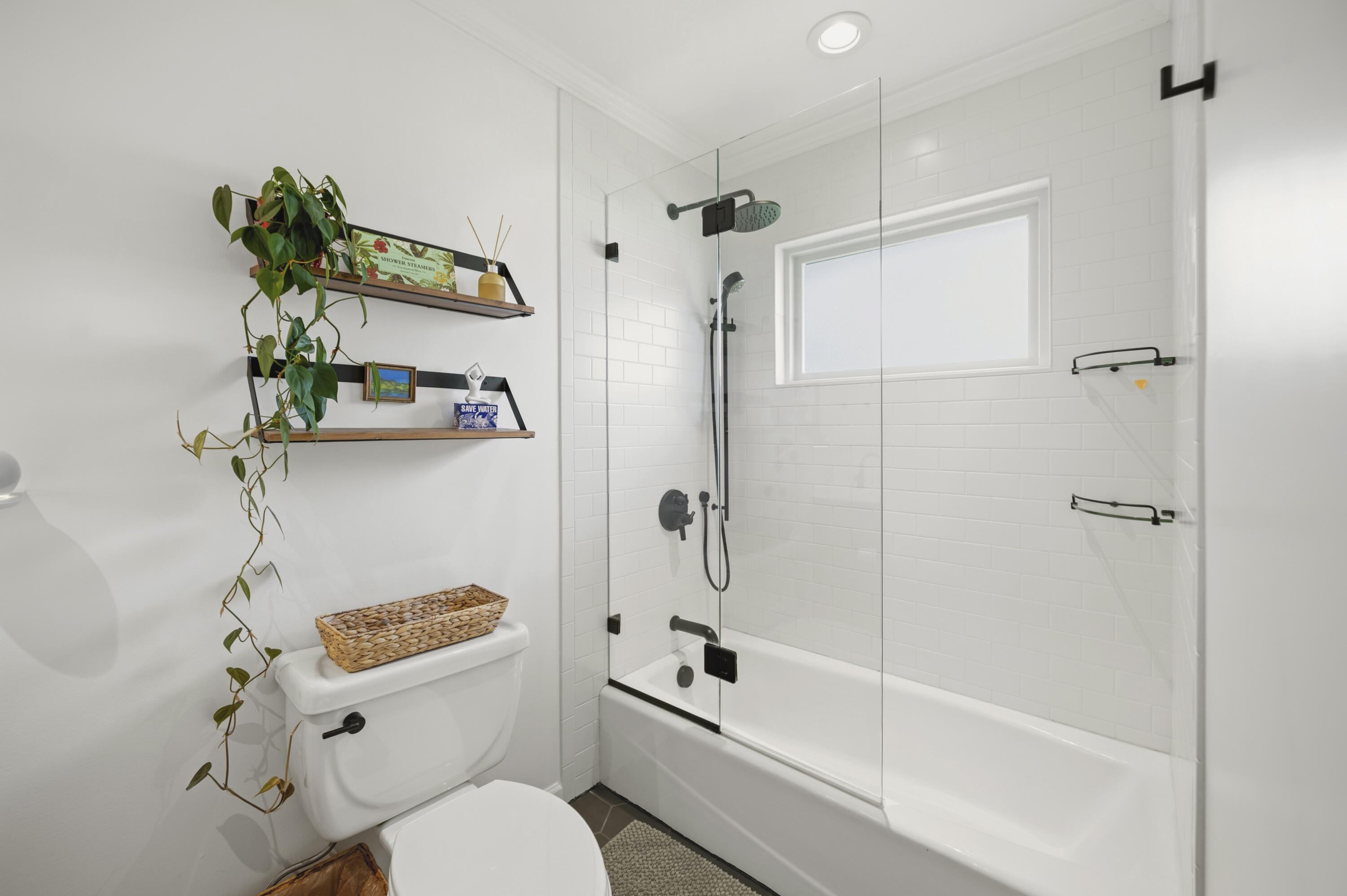 506 Ridge Road Lexington, KY 40503 - Photo 19 of 34 m r bath 2