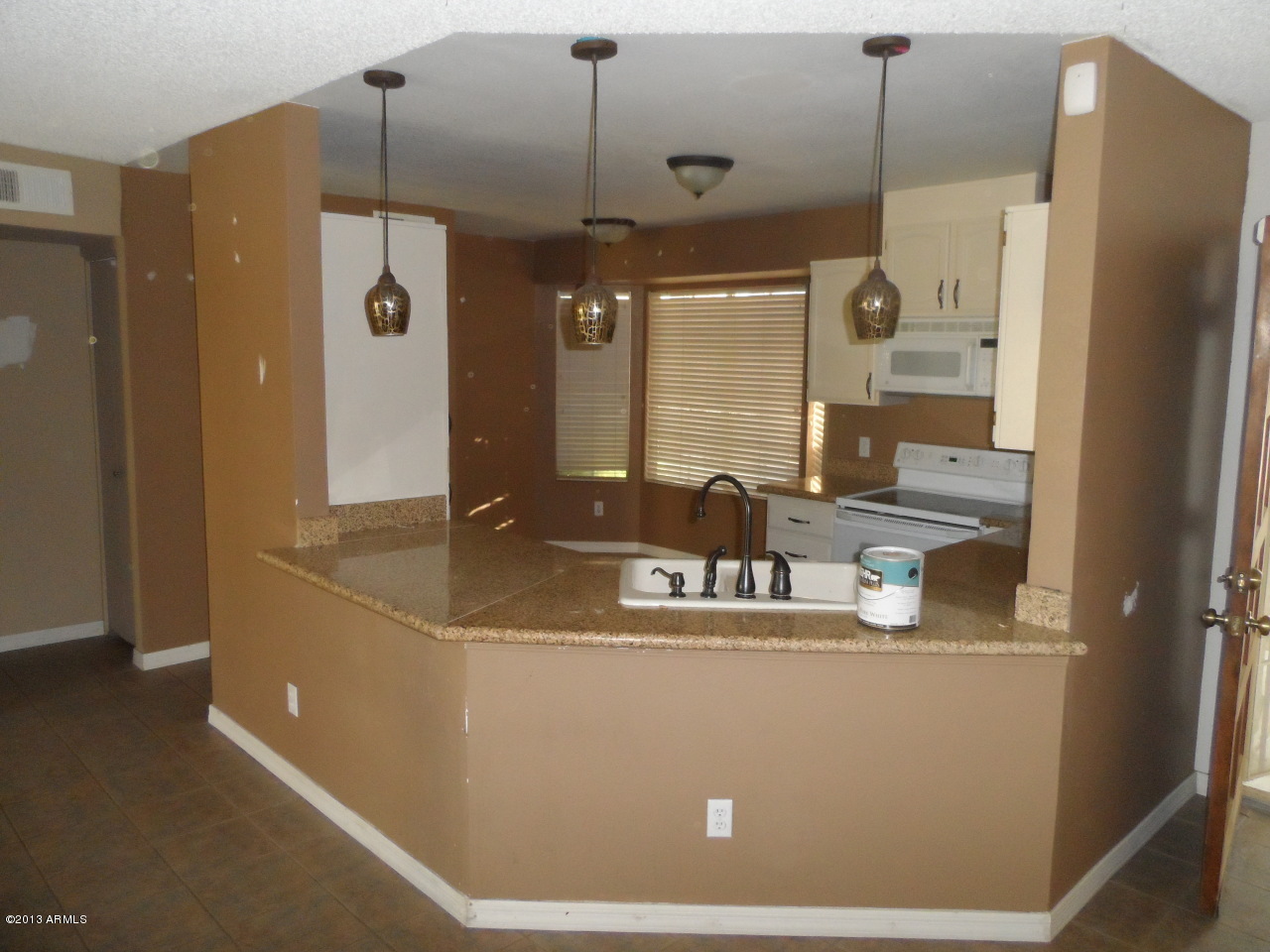 714 East Appaloosa Road Gilbert, AZ 85296 - Photo 3 of 10 2013 094