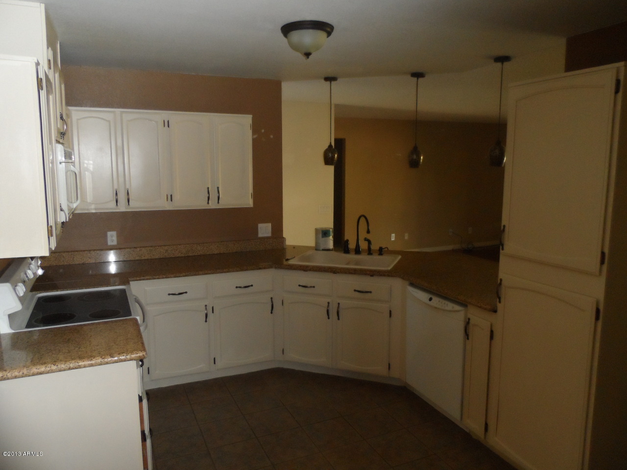 714 East Appaloosa Road Gilbert, AZ 85296 - Photo 4 of 10 2013 096