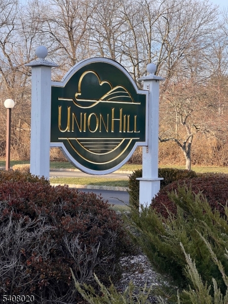 15 Sam Bonnell Drive Clinton, NJ 08809 - Photo 1 of 26