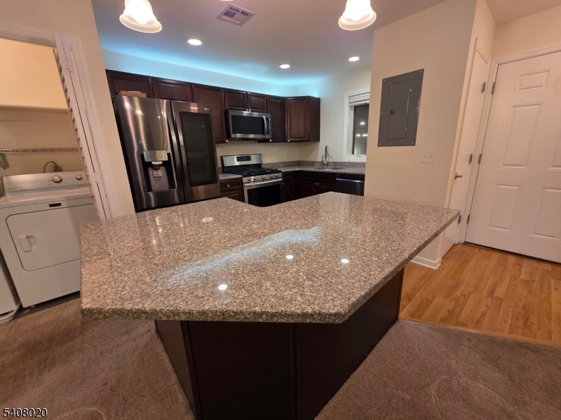 15 Sam Bonnell Drive Clinton, NJ 08809 - Photo 2 of 26