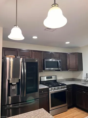 $2,400 | 15 Sam Bonnell Drive, Clinton, NJ 08809