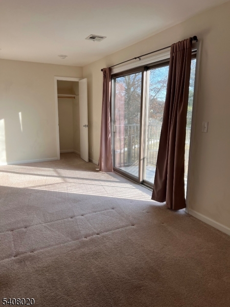 15 Sam Bonnell Drive Clinton, NJ 08809 - Photo 10 of 26