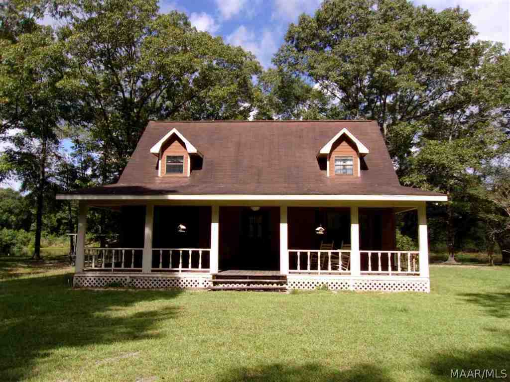 2037 Iron Bridge Road Samson, AL 36477 - Photo 24 of 36 Horses Welcome