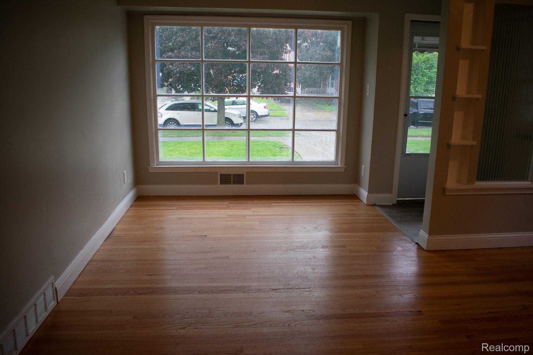 376 Sherbourne Street Inkster, MI 48141 - Photo 7 of 24 Gallery Image 7