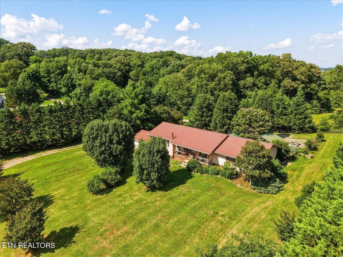 1689 Vaughn Road Lenoir City, TN 37772 - Photo 8 of 46 Gallery Image 8