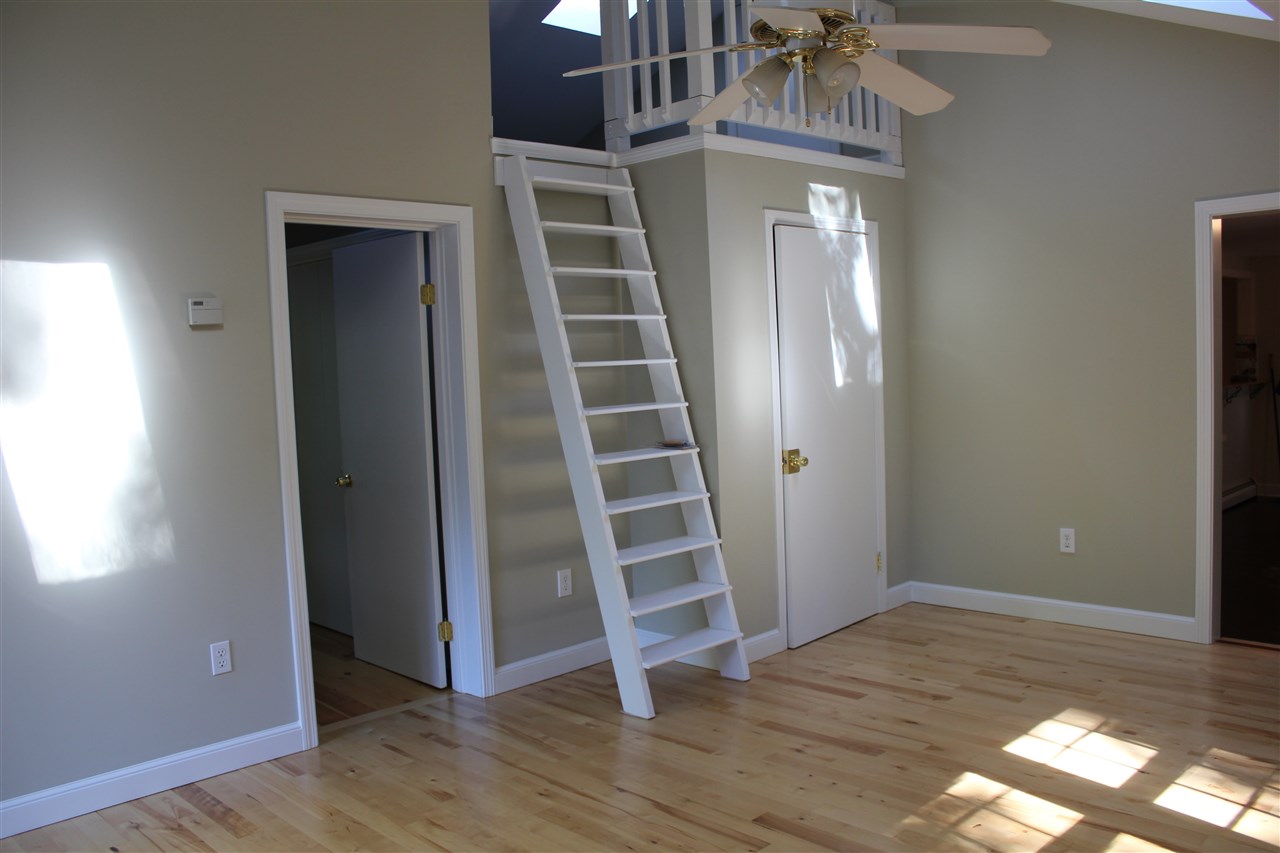 75 Woodridge Road Hampstead, NH 03826 - Photo 12 of 28 Gallery Image 12