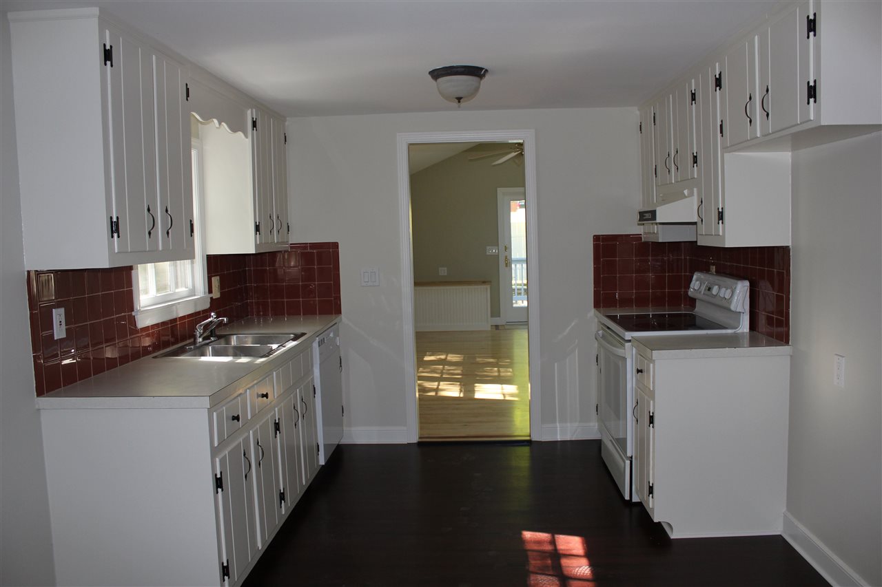 75 Woodridge Road Hampstead, NH 03826 - Photo 18 of 28 Gallery Image 18