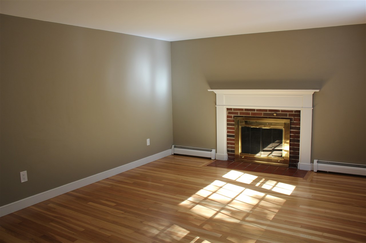 75 Woodridge Road Hampstead, NH 03826 - Photo 8 of 28 Gallery Image 8