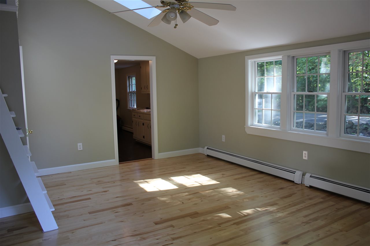 75 Woodridge Road Hampstead, NH 03826 - Photo 10 of 28 Gallery Image 10