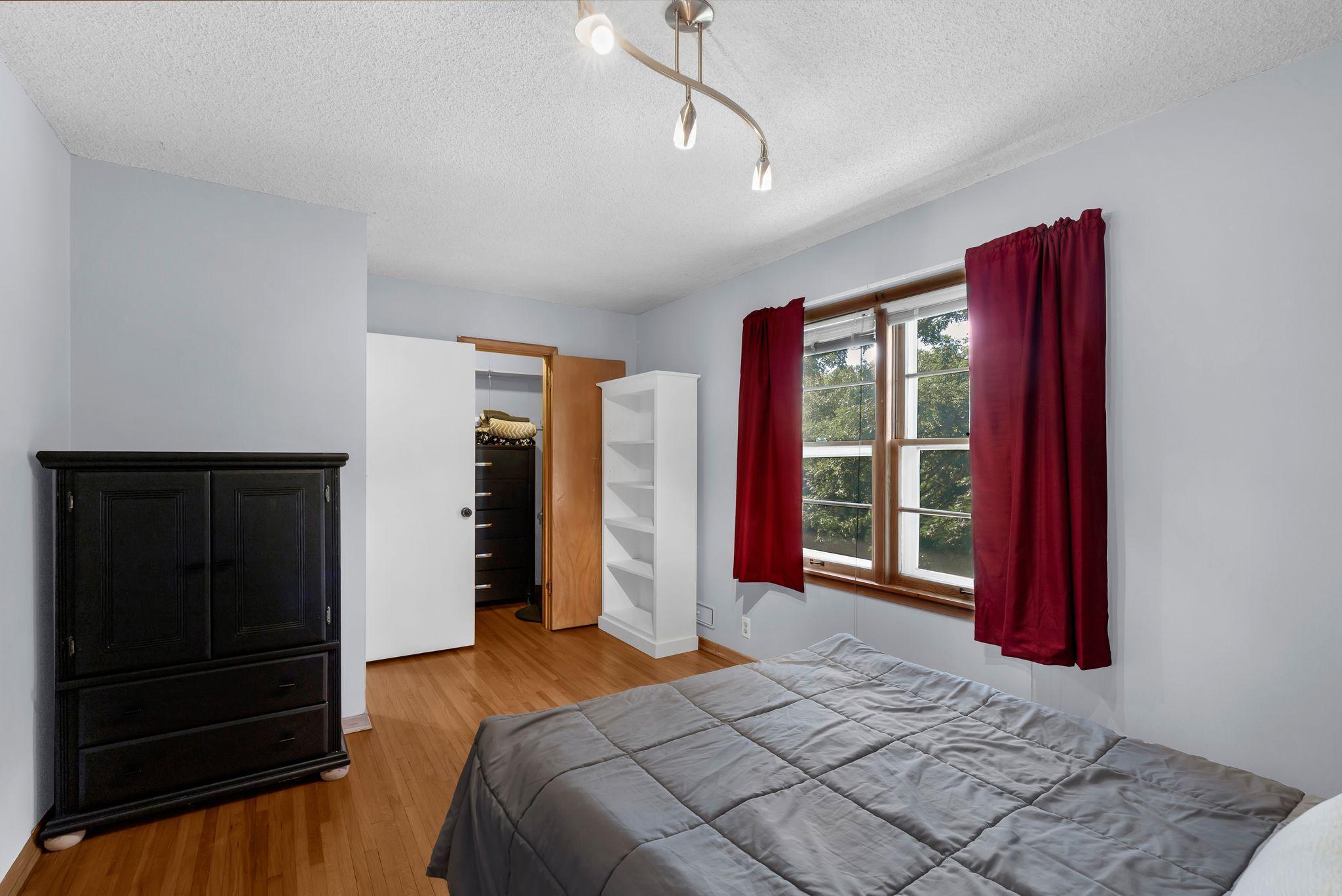 11908 James Road Hopkins, MN 55343 - Photo 18 of 43