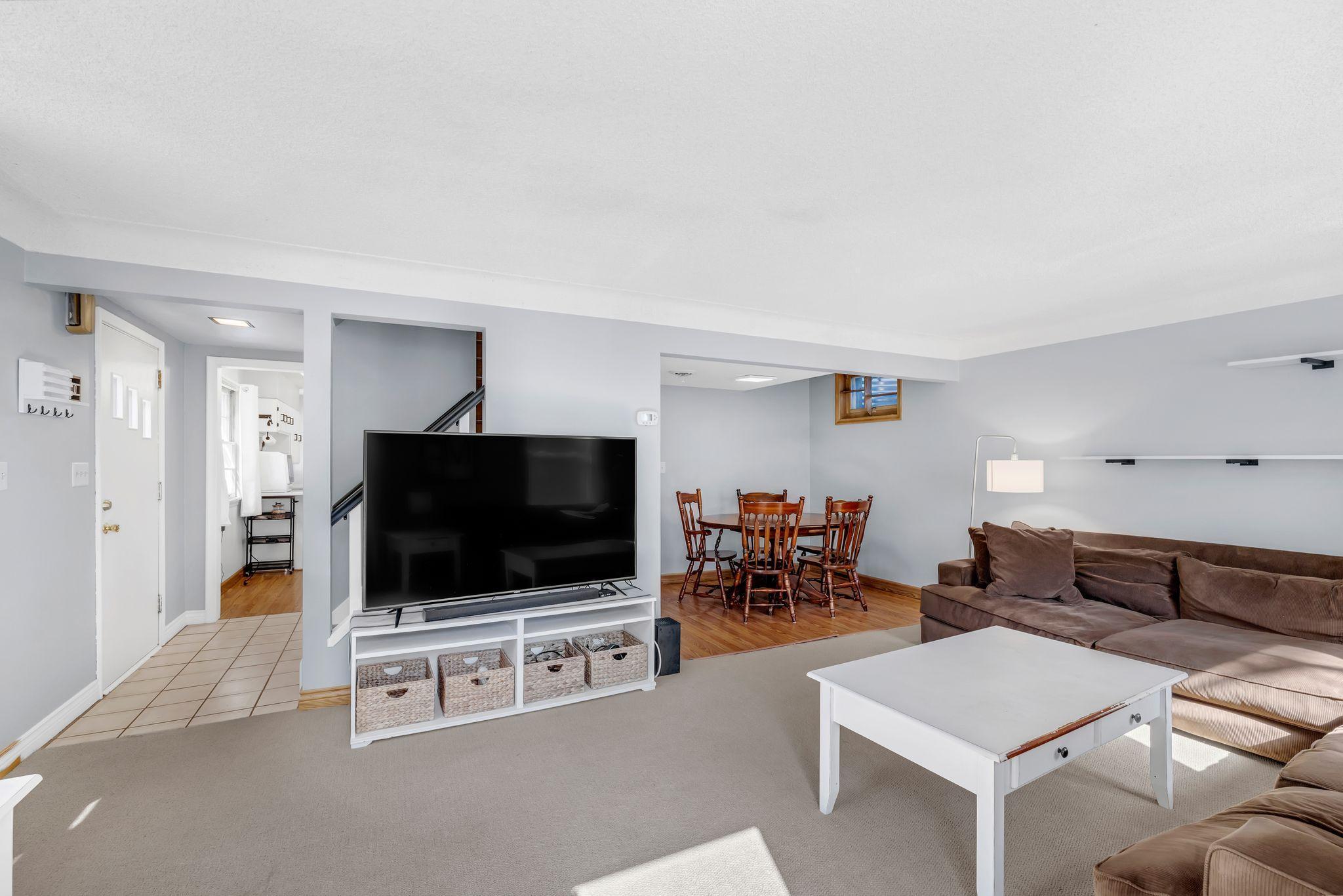 11908 James Road Hopkins, MN 55343 - Photo 10 of 43