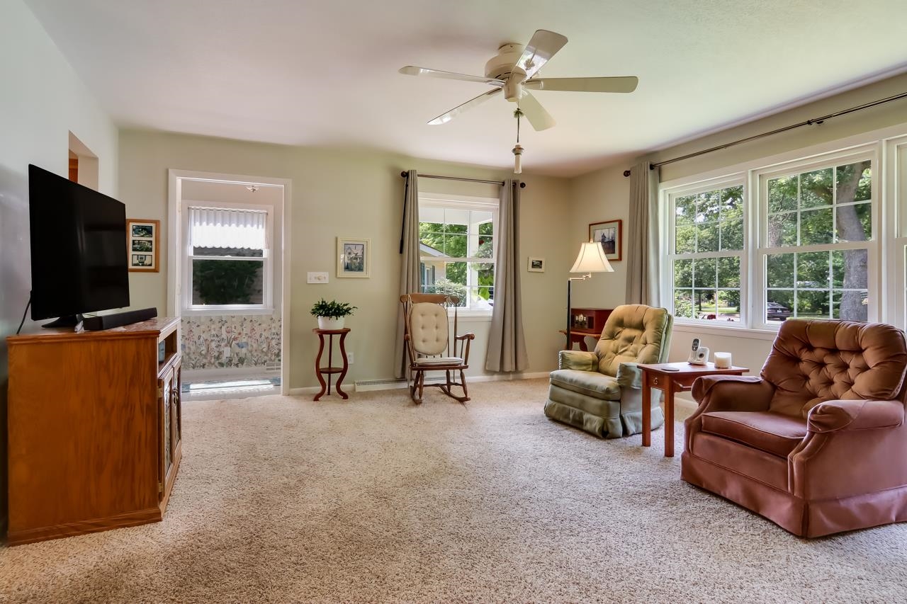 1208 Anderson Road Traverse City, MI 49686 - Photo 3 of 28 1913380-2.JPG