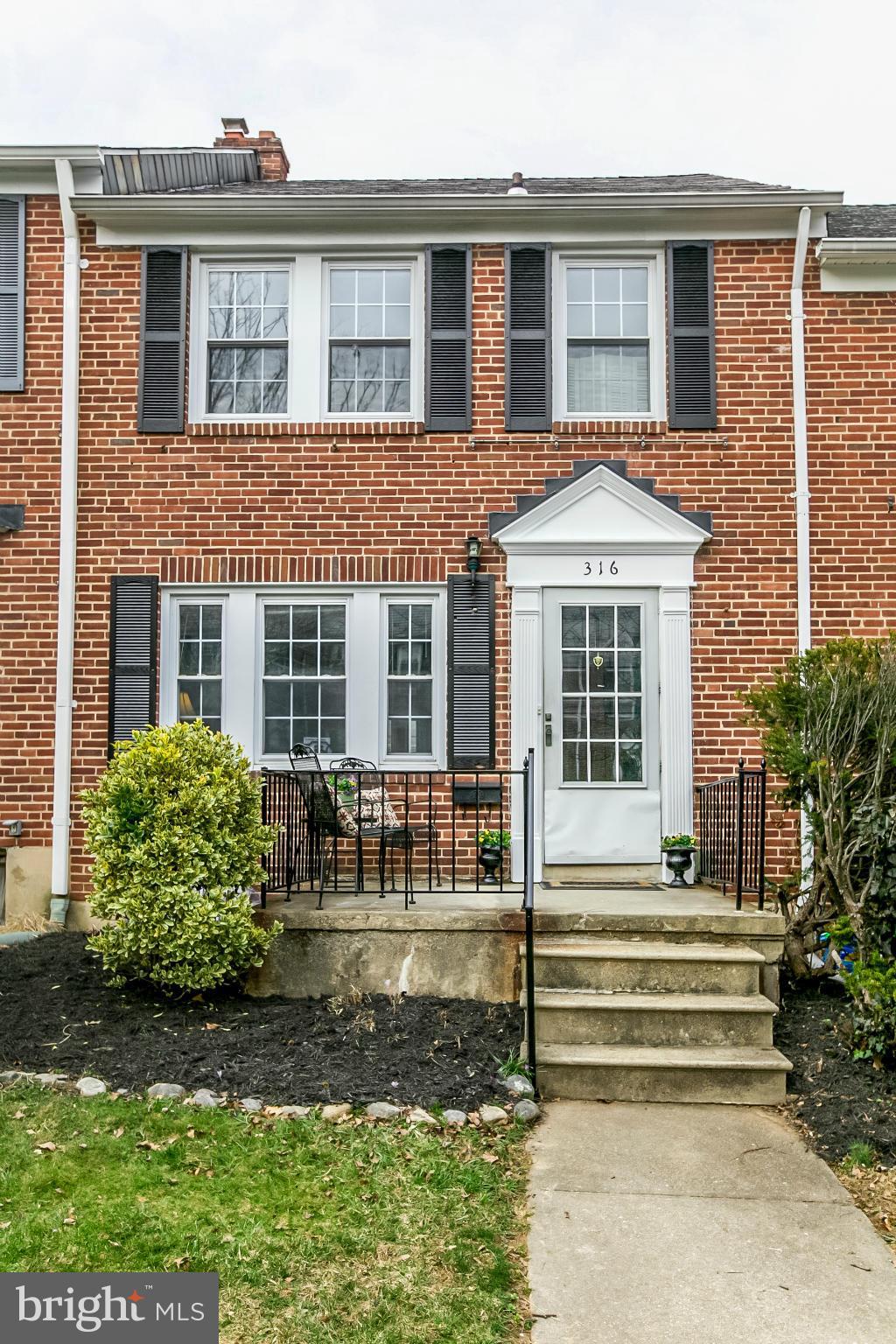 316 Overbrook Road Baltimore, MD 21212 - Photo 2 of 29 Exterior (Front)