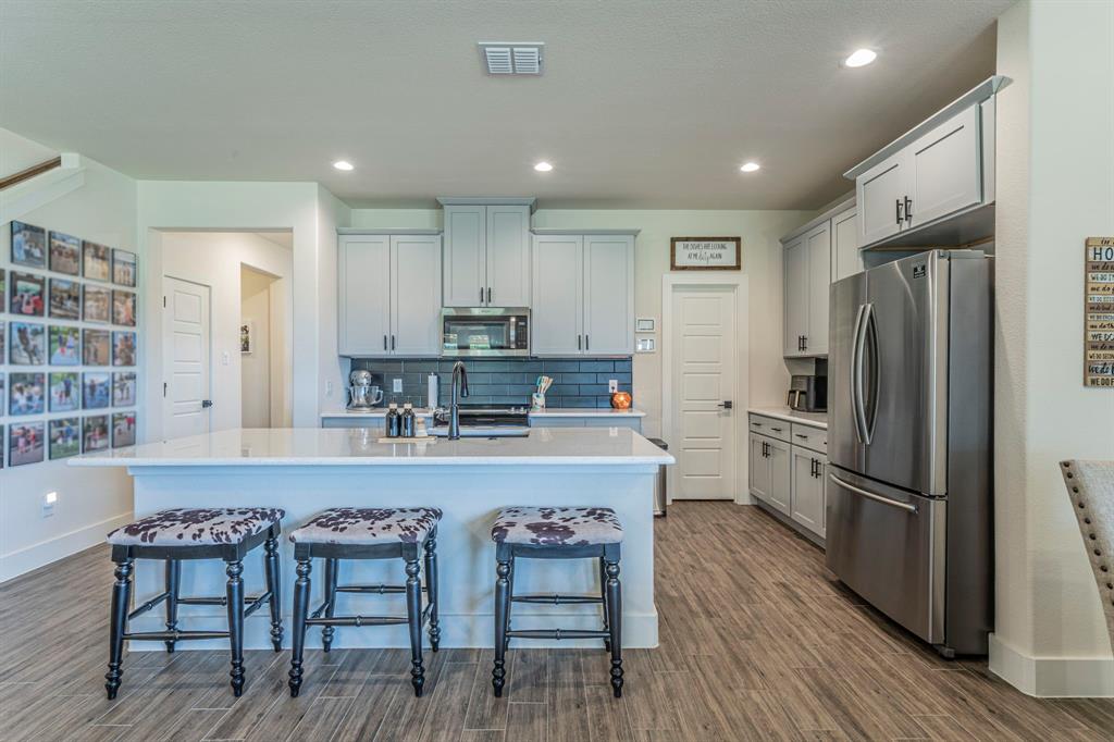 2001 Redemption Drive Weatherford, TX 76088 - Photo 7 of 29