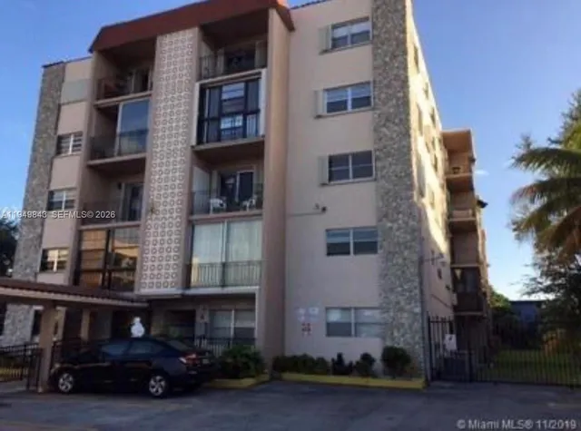 $1,850 | 3640 Northwest 9th Street, Unit 509, Miami, FL 33125