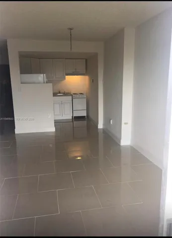 $1,850 | 3640 Northwest 9th Street, Unit 509, Miami, FL 33125