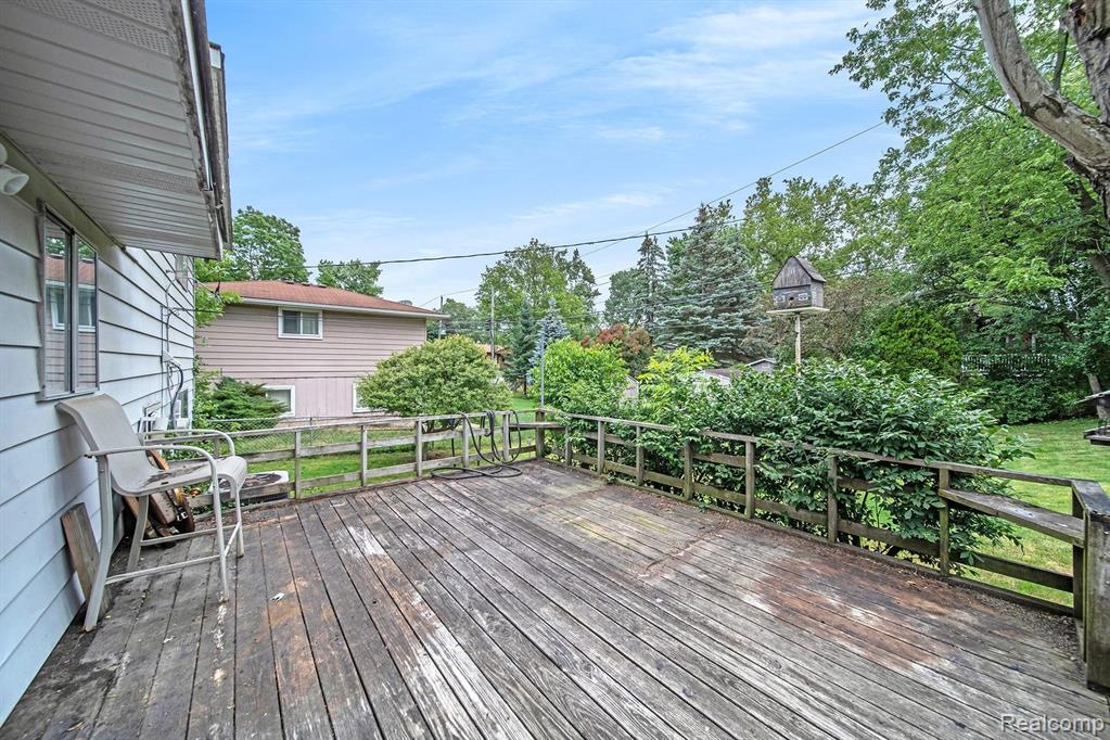 2162 Benstein Road Wolverine Lake, MI 48390 - Photo 13 of 14