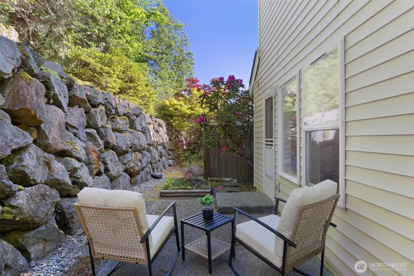 9804 Northeast Riverbend Drive, Unit B101 Bothell, WA 98011 - Photo 20 of 36