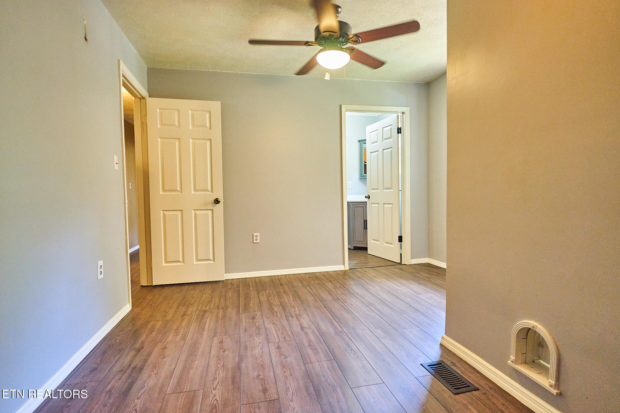 4240 Miser Station Road Louisville, TN 37777 - Photo 15 of 43 DSC08045.1