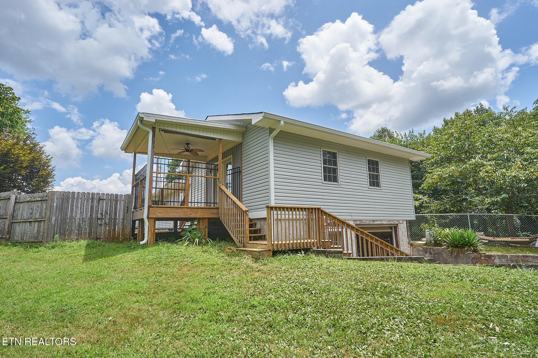 4240 Miser Station Road Louisville, TN 37777 - Photo 38 of 43 DSC08074.1