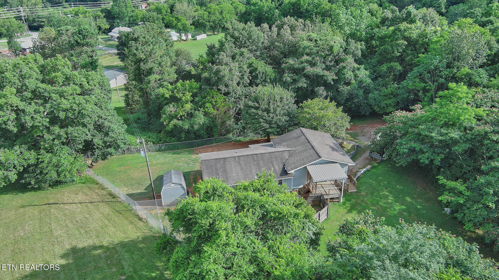 4240 Miser Station Road Louisville, TN 37777 - Photo 42 of 43 MAX_0035.1
