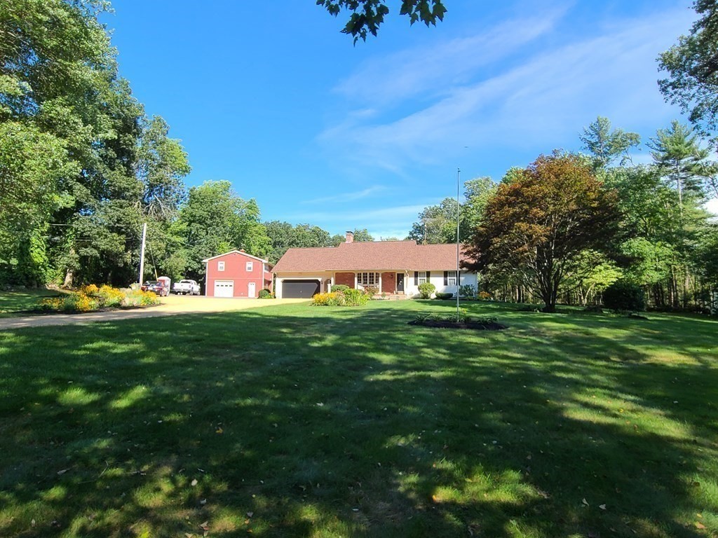 12 Bullard Road North Brookfield, MA 01535 - Photo 4 of 41 Gallery Image 4