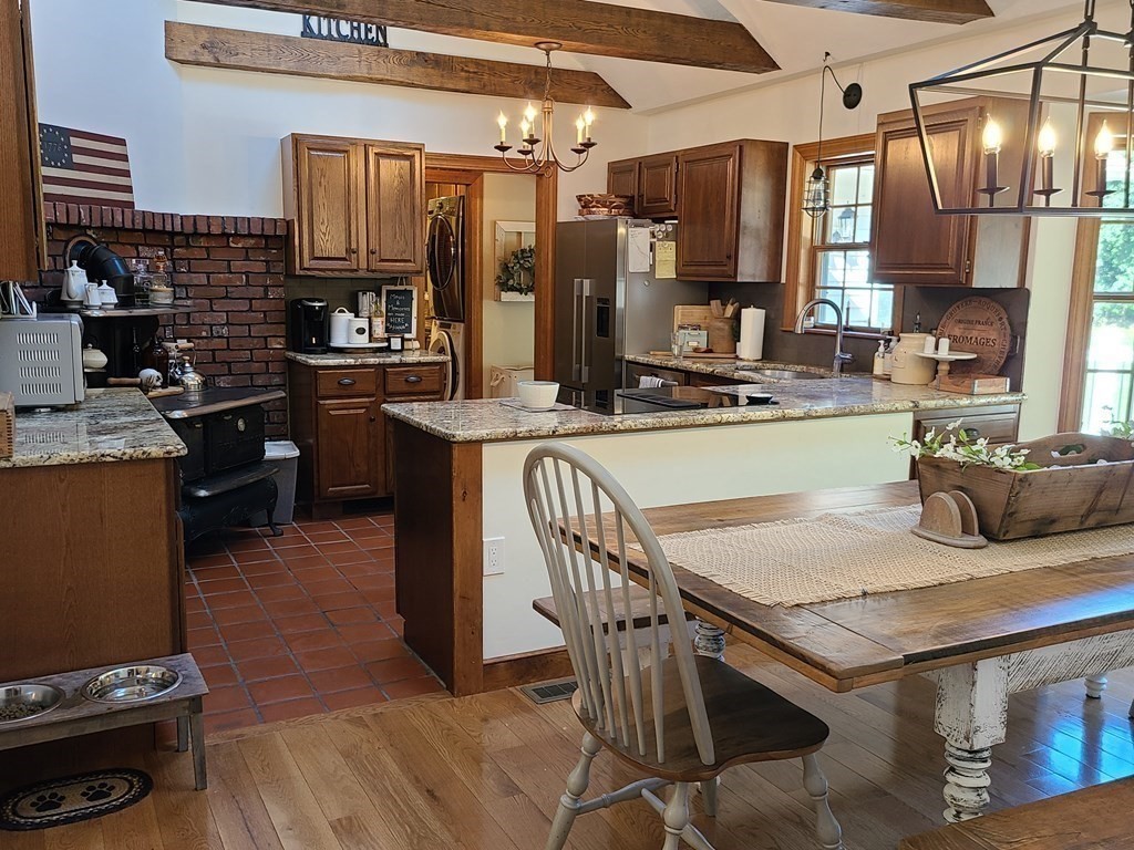 12 Bullard Road North Brookfield, MA 01535 - Photo 9 of 41 Gallery Image 9