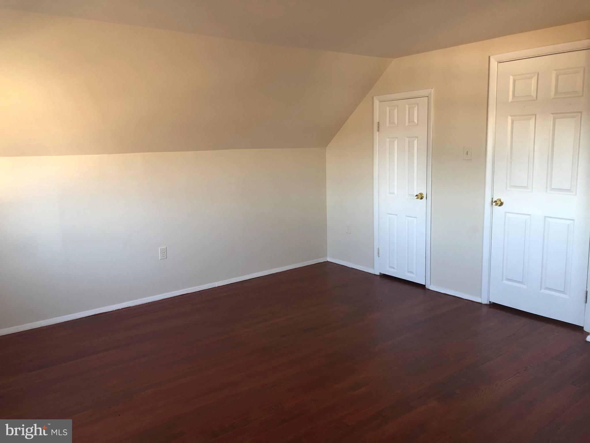 1902 Halifax Road Woodbridge, VA 22191 - Photo 15 of 34 Master bedroom