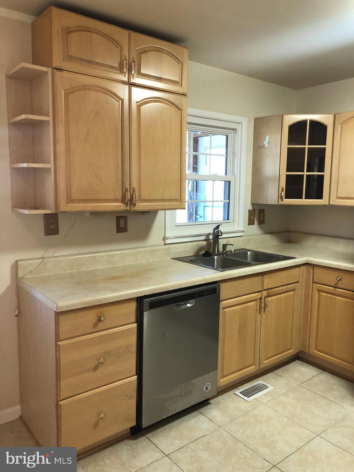 1902 Halifax Road Woodbridge, VA 22191 - Photo 6 of 34