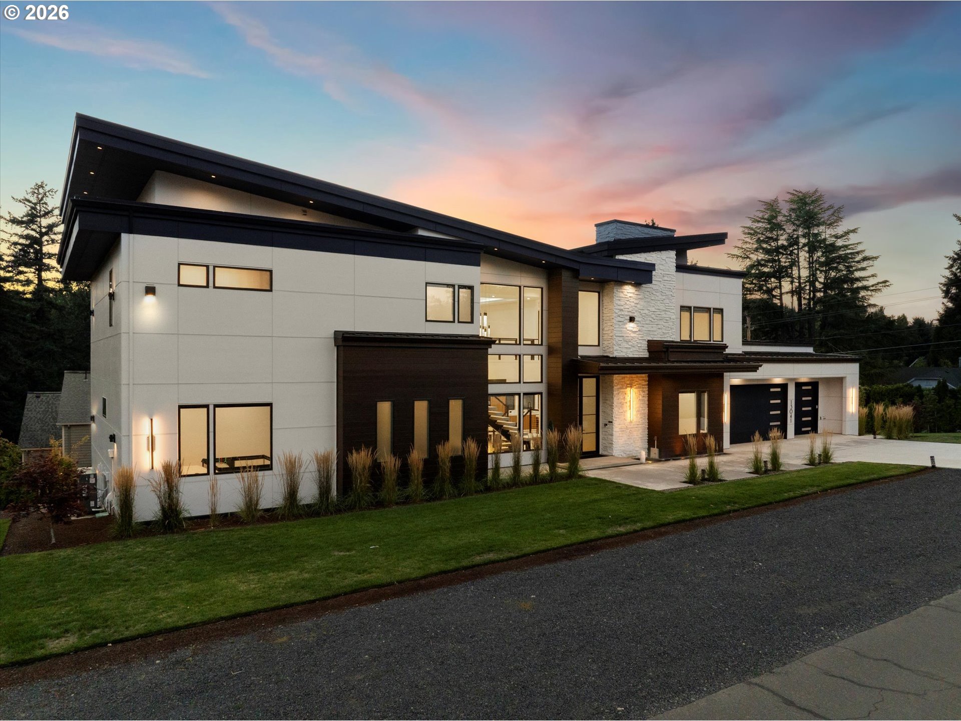 13041 Thoma Road Lake Oswego, OR 97035 - Photo 2 of 46