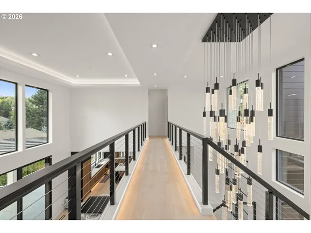 $3,998,000 | 13041 Thoma Road, Lake Oswego, OR 97035