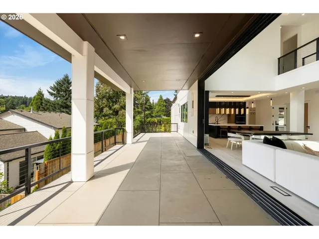 $3,998,000 | 13041 Thoma Road, Lake Oswego, OR 97035