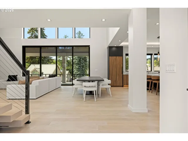 $3,998,000 | 13041 Thoma Road, Lake Oswego, OR 97035