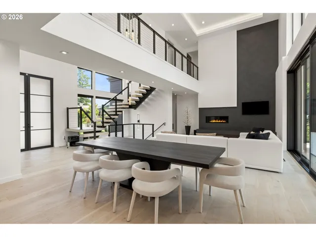 $3,998,000 | 13041 Thoma Road, Lake Oswego, OR 97035