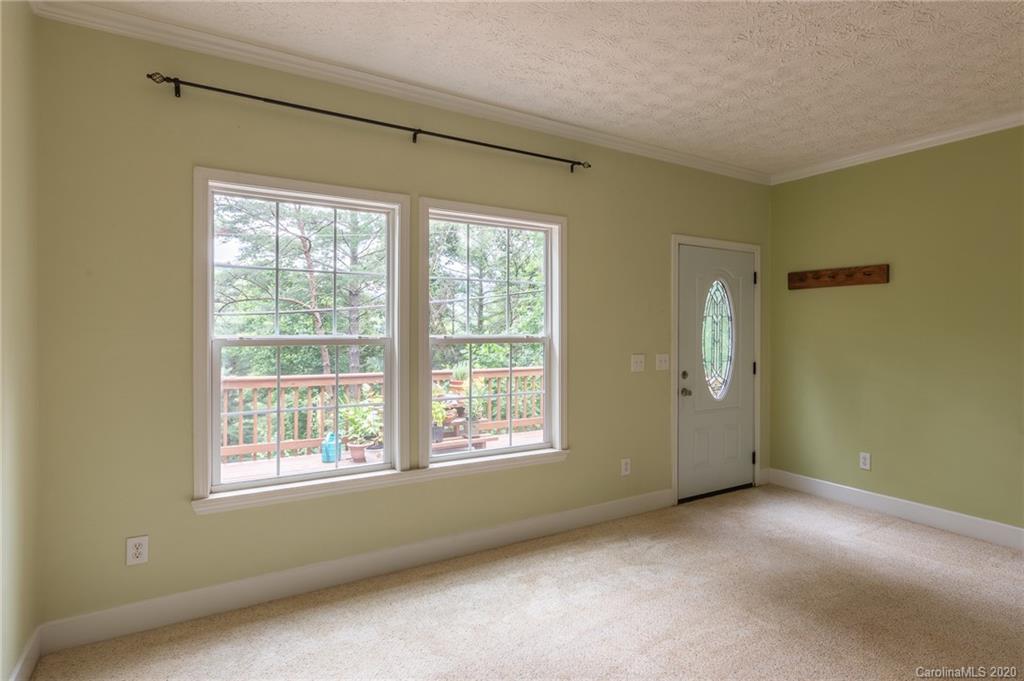 37 Harrison Hill Road Swannanoa, NC 28778 - Photo 5 of 35 Gallery Image 5