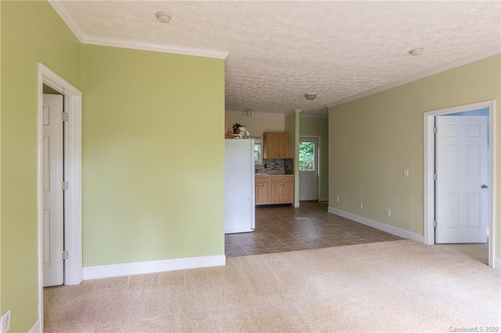 37 Harrison Hill Road Swannanoa, NC 28778 - Photo 7 of 35 Gallery Image 7