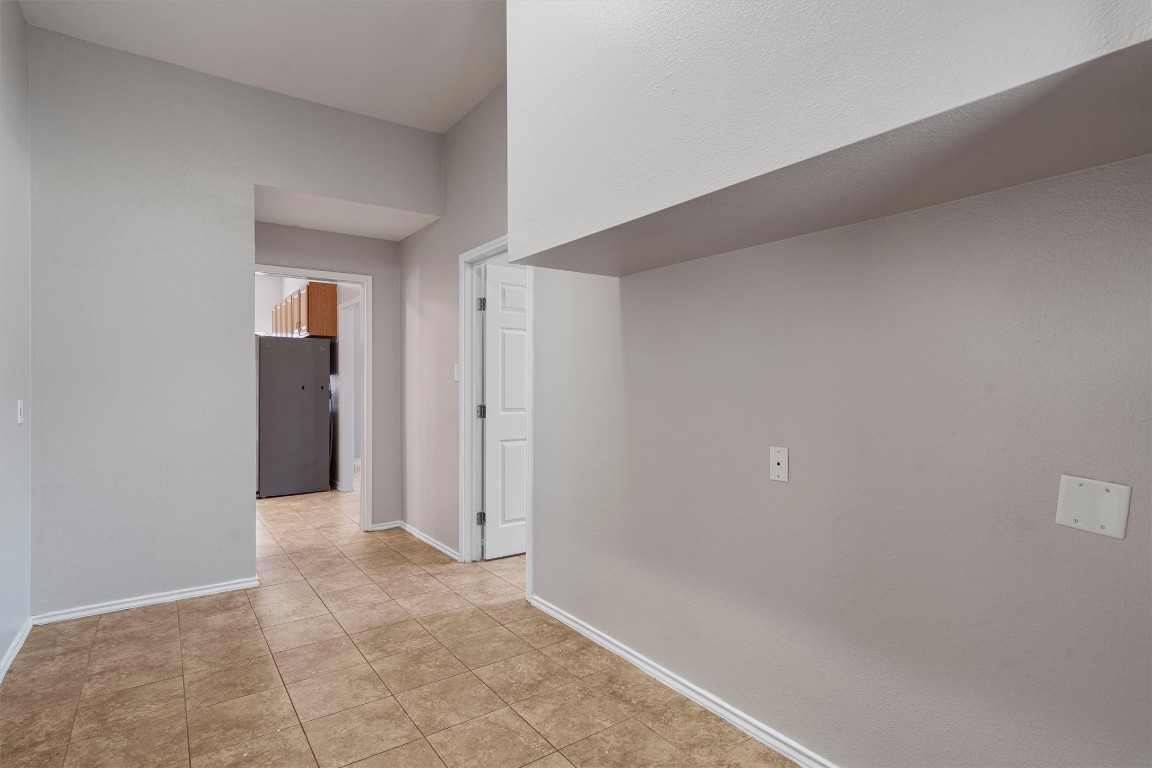 25600 Ronald Reagan Boulevard Georgetown, TX 78633 - Photo 26 of 36 a view of entryway